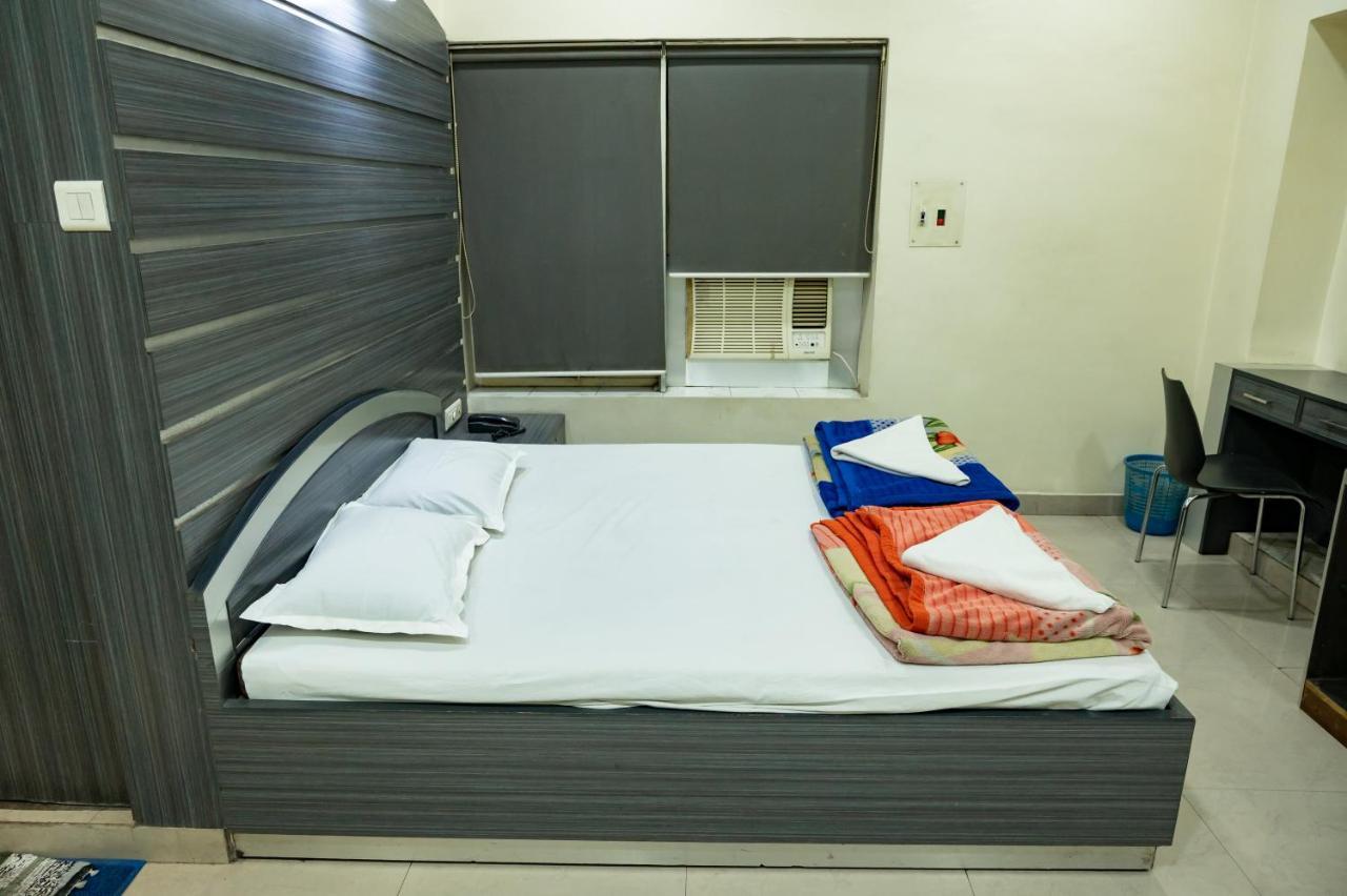 Hotel Komala Vilas โกลกาตา ภายนอก รูปภาพ