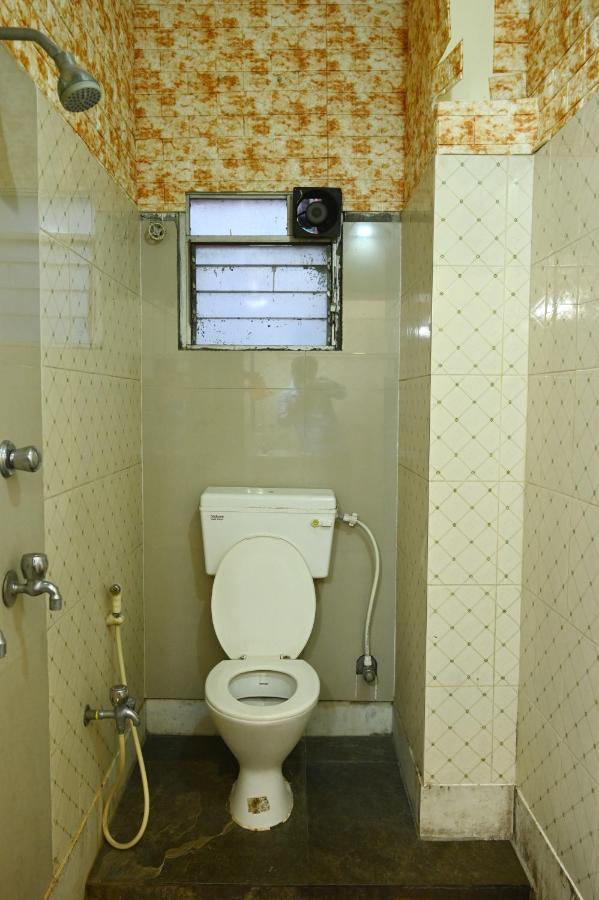 Hotel Komala Vilas โกลกาตา ภายนอก รูปภาพ
